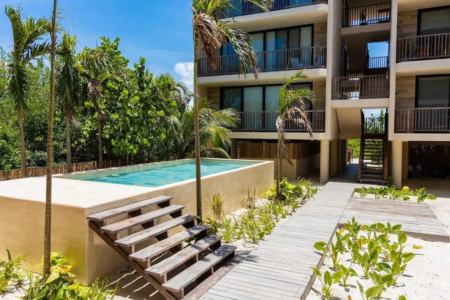 Amazing Pool View Loft Steps Away From The Beach -B102 Hotel Isla Holbox