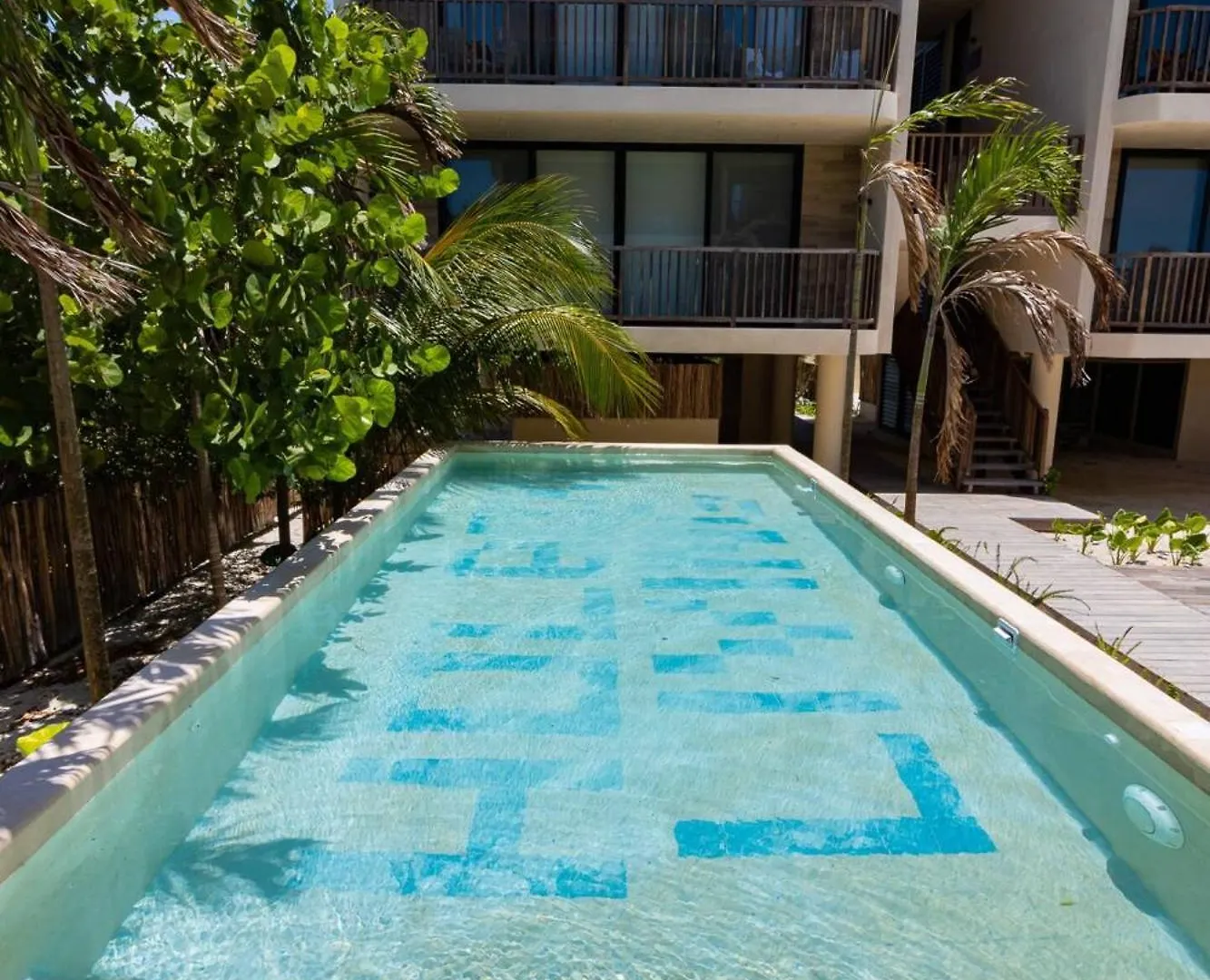 Amazing Pool View Loft Steps Away From The Beach -B102 Hotel Isla Holbox Mexico